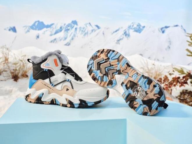 重磅上线专业科技打造冬日穿搭新体验j9国际站登录江博士健康鞋冬季新品(图4)